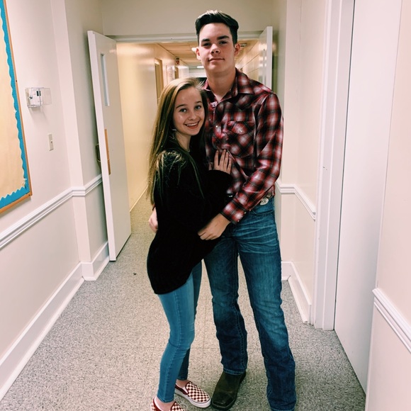 Meet your Posher, Keely - Picture 1 of 1